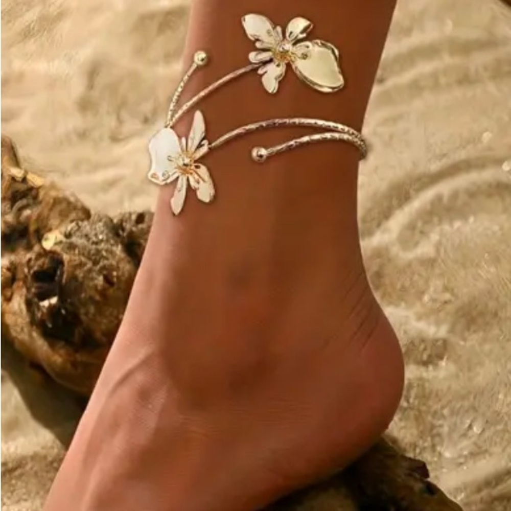 Gold Floral Anklet